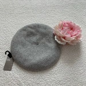 🌺H&M Premium Gray Beret🌺